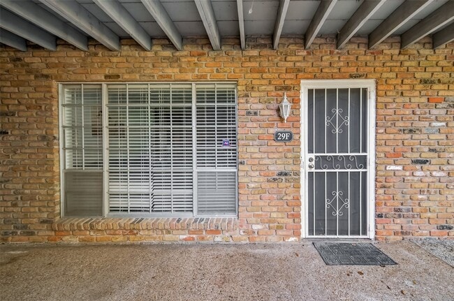 Photo - 2201 Fountain View Dr Unit 29