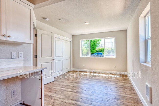 Photo - 17071 SW Friendly Ln