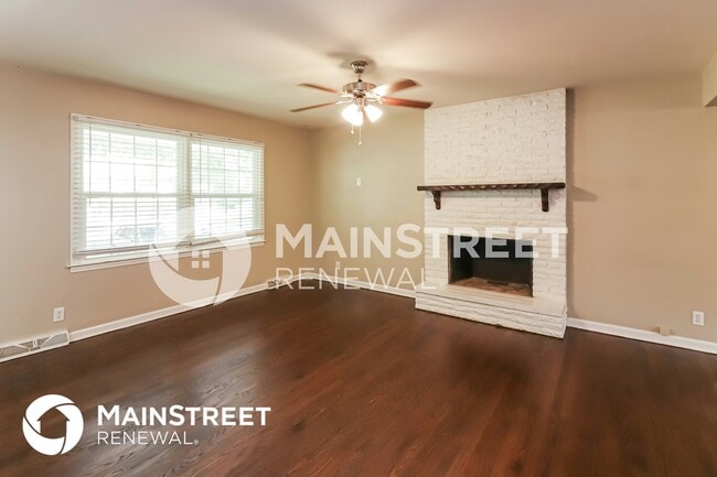 Photo - 7200 Willow Ave