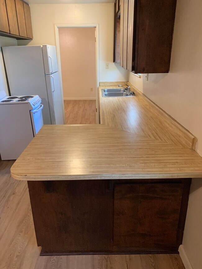 HALLOWEEN SPECIAL 2 WEEKS FREE RENT!! House House Rental in Modesto