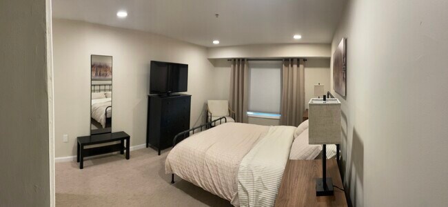 1025 N Madison St Unit Furnished Condo in Trinity Vicinity