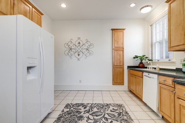 Photo - 712 N Arthur Ashe Blvd