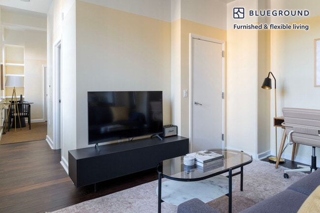 Photo - 1801 Wedemeyer St Unidad FL4-ID1457