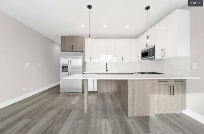 Photo - 5418 W Belmont Ave Unidad 3W