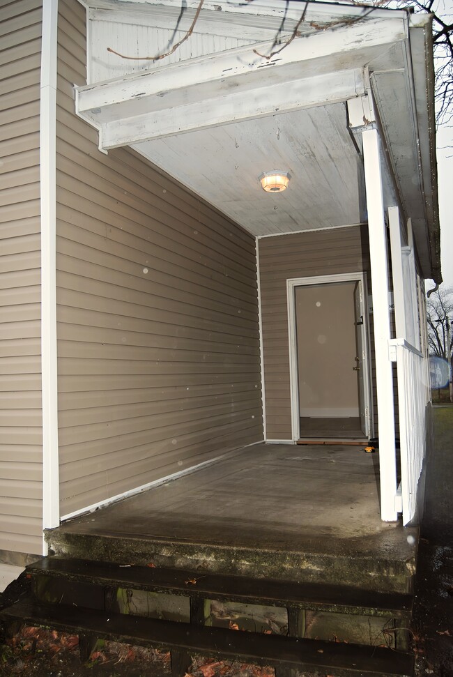 Photo - 84 Curtis Ave