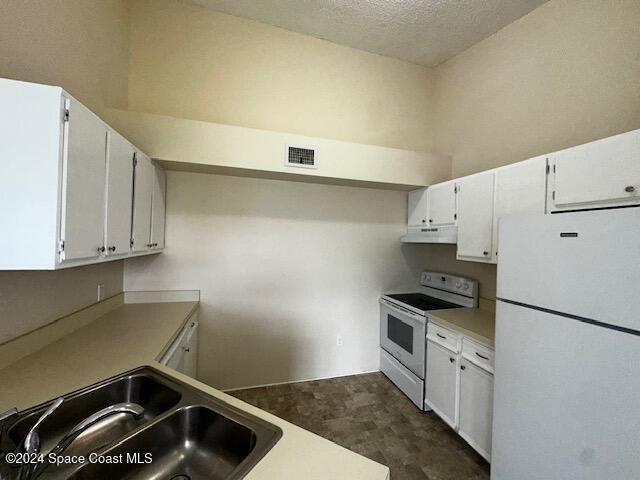 Photo - 7400 US-1