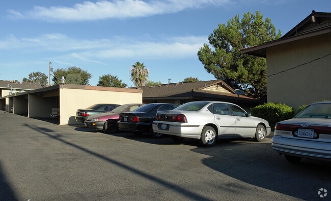 Fashion Park Apartments - Fashion Park Apartments