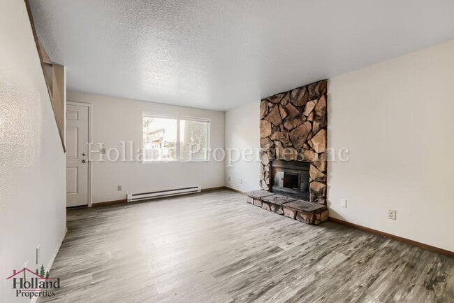 Photo - 4630 SW Southview Terrace