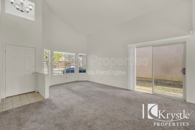 Photo - 267 Quartz Ln