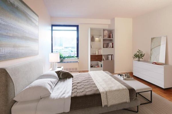 10 Waterside Plaza Unit 24