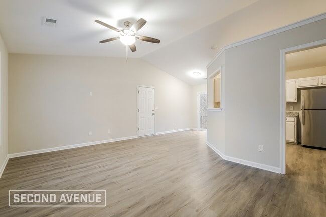 Photo - 229 Southern Trace Way