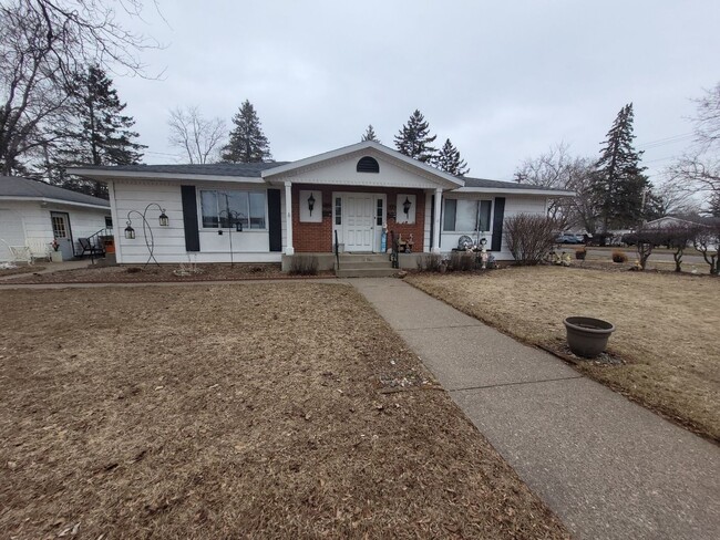 Building Photo - 808 Coleman St