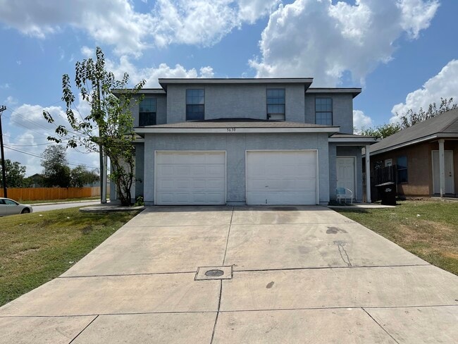 Photo - Townhome for rent