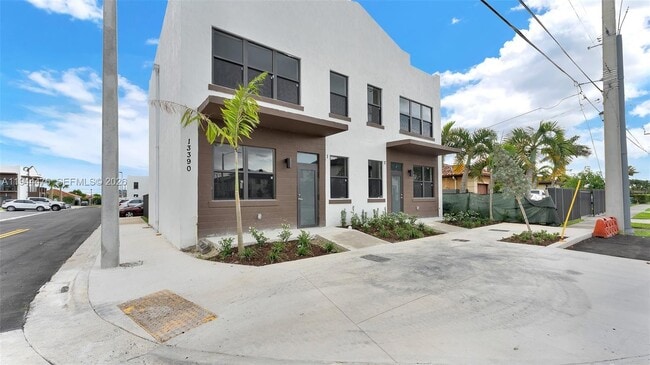 Building Photo - 13390 SW 251st Terrace