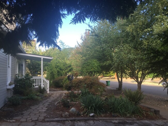 Photo - 1924 17th Ave