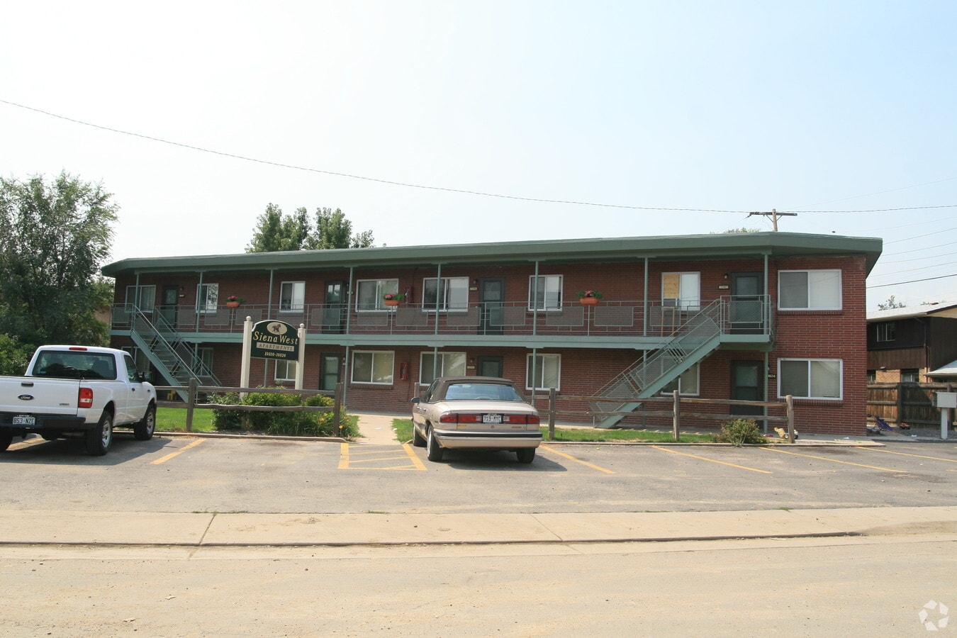 Photo - Sierra West Apartments
