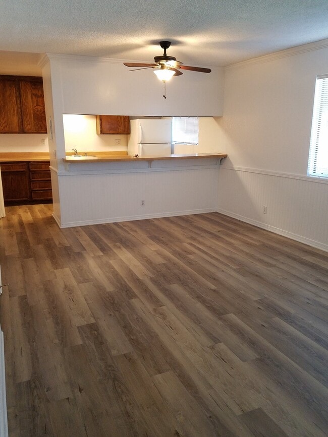 Photo - 1533 El Tigre Ct Unit B