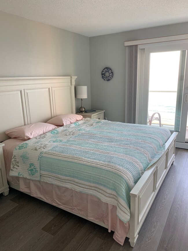 Master Bedroom King size bed
