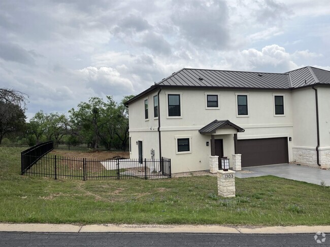 Building Photo - 1303 Faultline Dr Rental