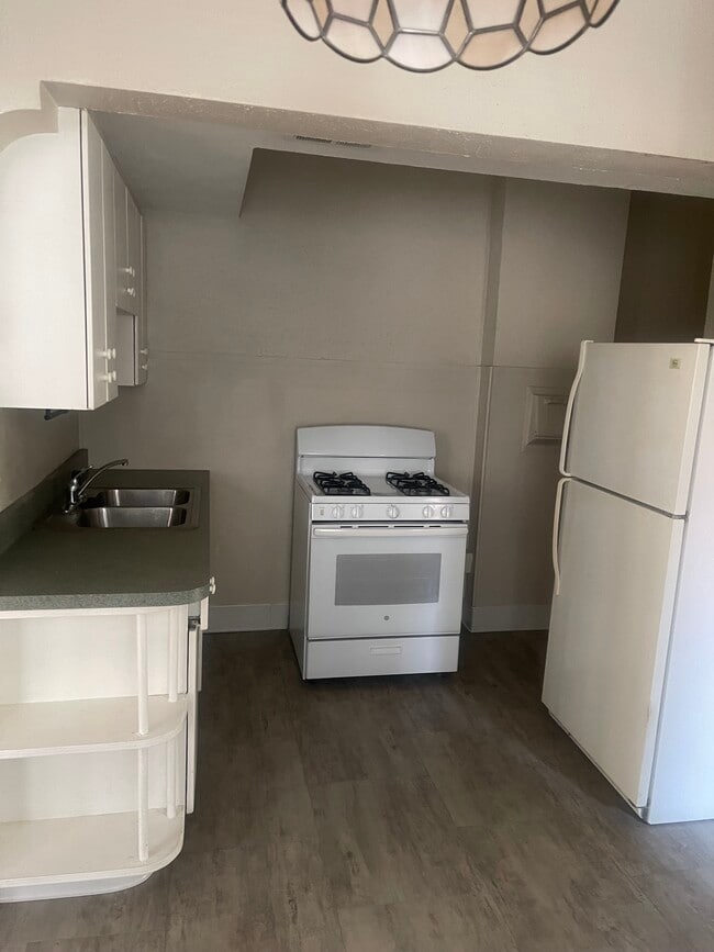 Photo - 3920 Wilmington Ave