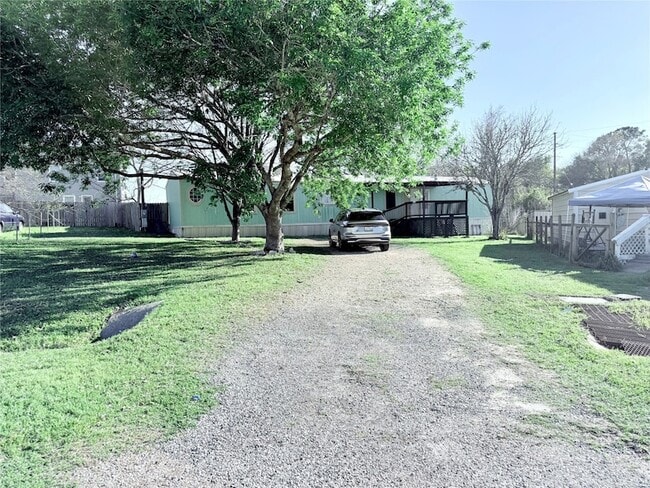 Building Photo - 12738 Pecan Tree Ct