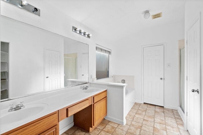 Building Photo - 20226 Sunset Ranch Dr Rental
