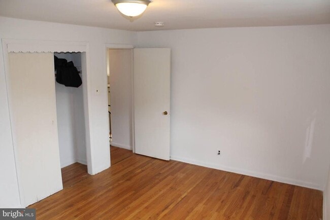 Photo - 608 Whitman St