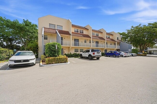 3760 NW 115th Ave Unit 74