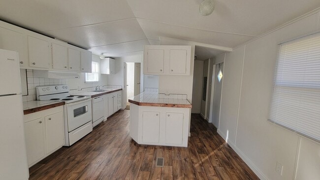 Photo - Ready to Move in