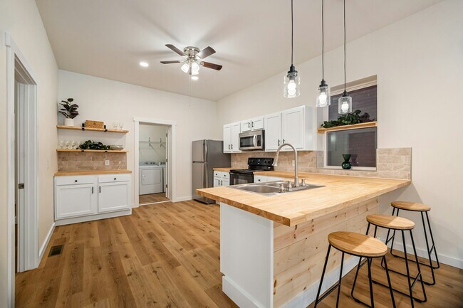 Photo - 1012 9th Ave