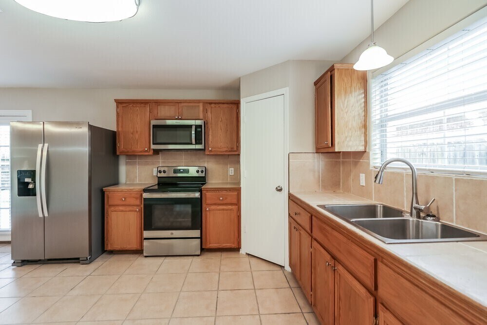 Photo - 5505 Rio Sabinas St