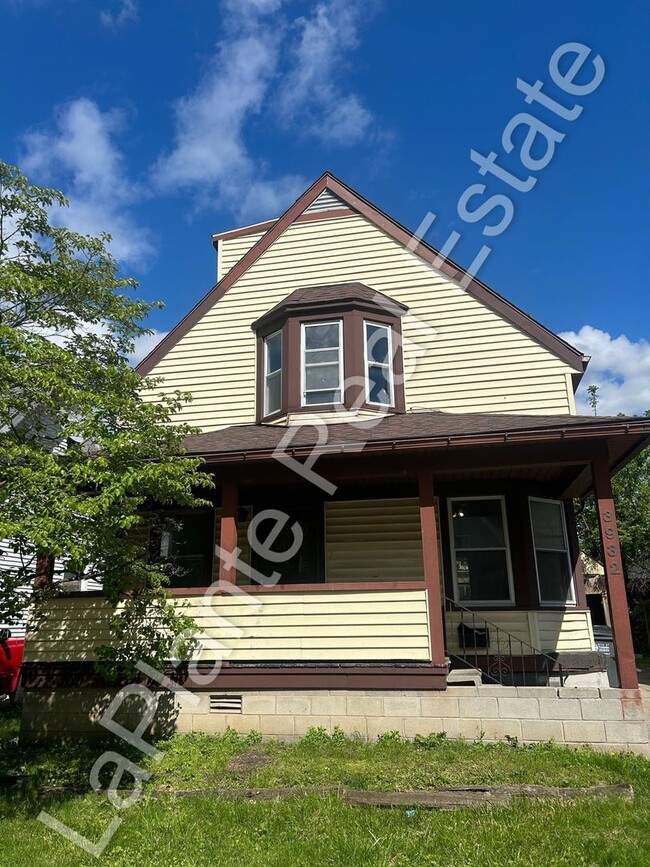 Photo - 3932 Burnham Ave House