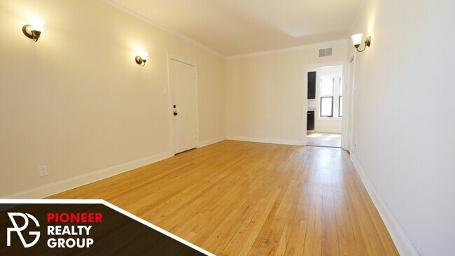 Photo - 4036 N Ashland Ave Unit 2