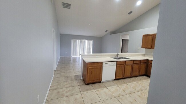 Photo - Beautiful 3 bedroom 2 bath home