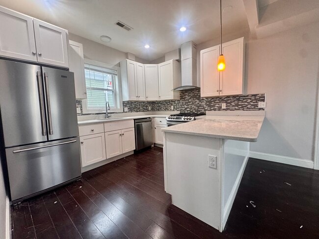 Building Photo - 9 Batchelder St Unit 2