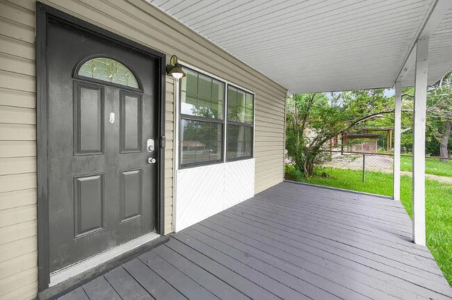 Photo - 1112 Anderson Dr