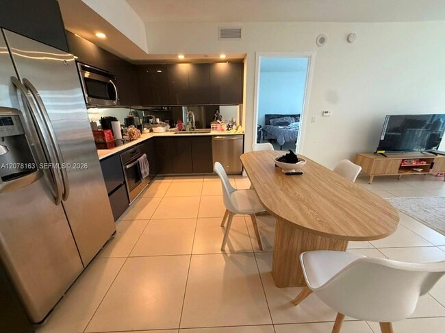 Photo - 31 SE 6th St Unit 2407