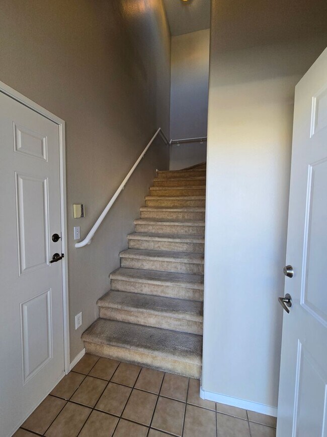 Photo - Awesome 2 bedroom 2 bath unit!