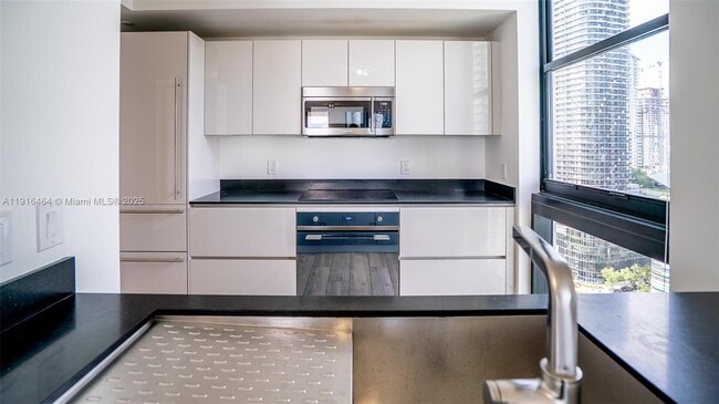 Photo - 1010 Brickell Ave Unit 2201