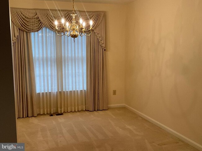 Photo - 6801 Upper Mills Cir