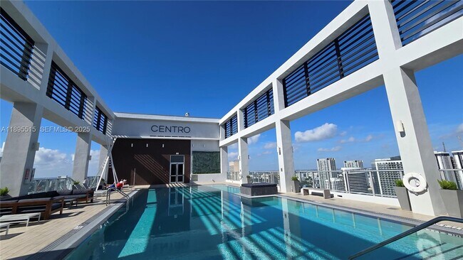 Building Photo - 151 SE 1st St Unit 3003