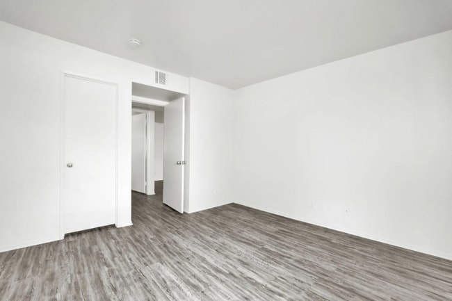 Photo - 904 Fairway Ave Unidad 114