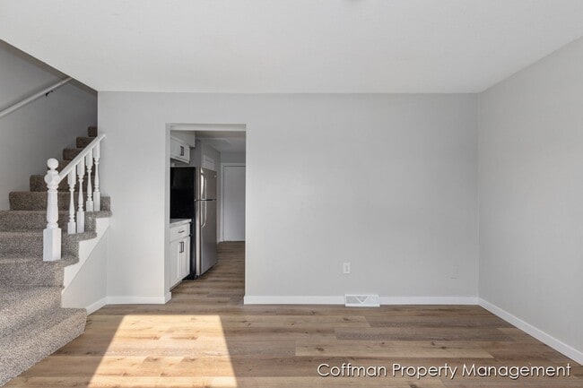 Photo - 2511-2513 Ridgefield Dr NE Unit 2513