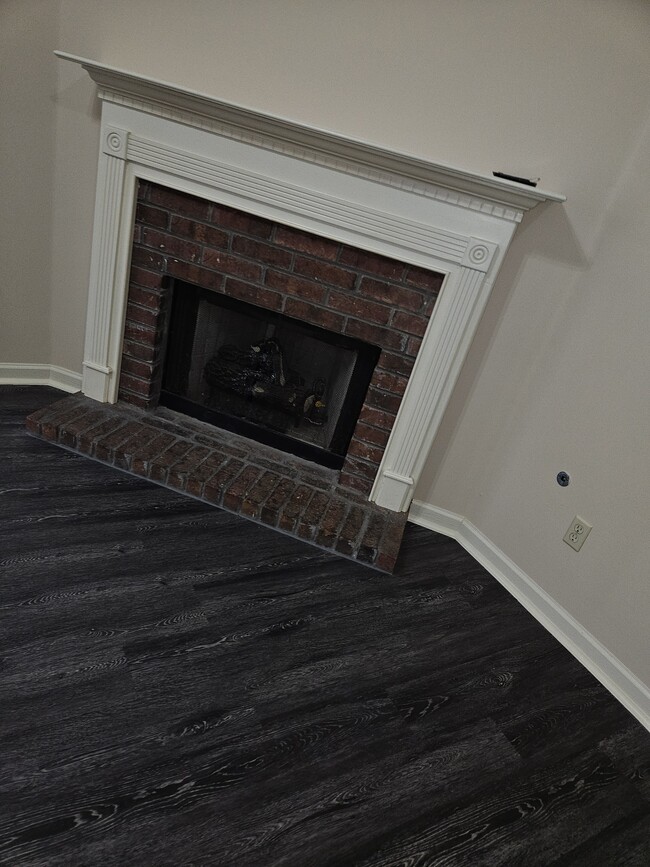 Building Photo - 1841 Dewars Cove N Rental