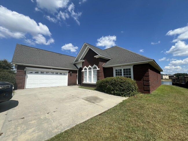 Building Photo - 2105 Harborview Dr