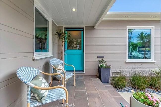 Photo - 289 La Verne Ave