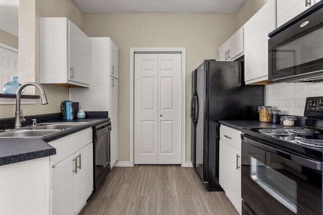 Photo - Pinnacle Ridge