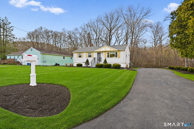 Photo - 132 Toll House Ln