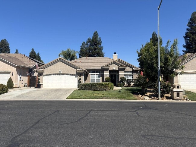 Building Photo - 4606 W Kristi Dr Rental