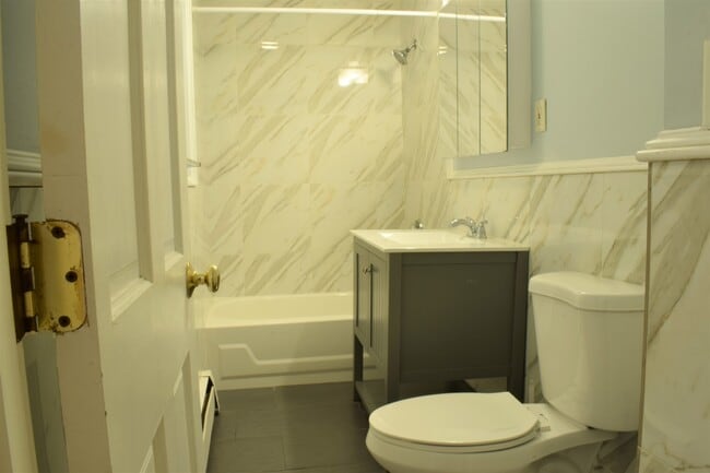 Photo - 28 Yeamans St Unidad #2